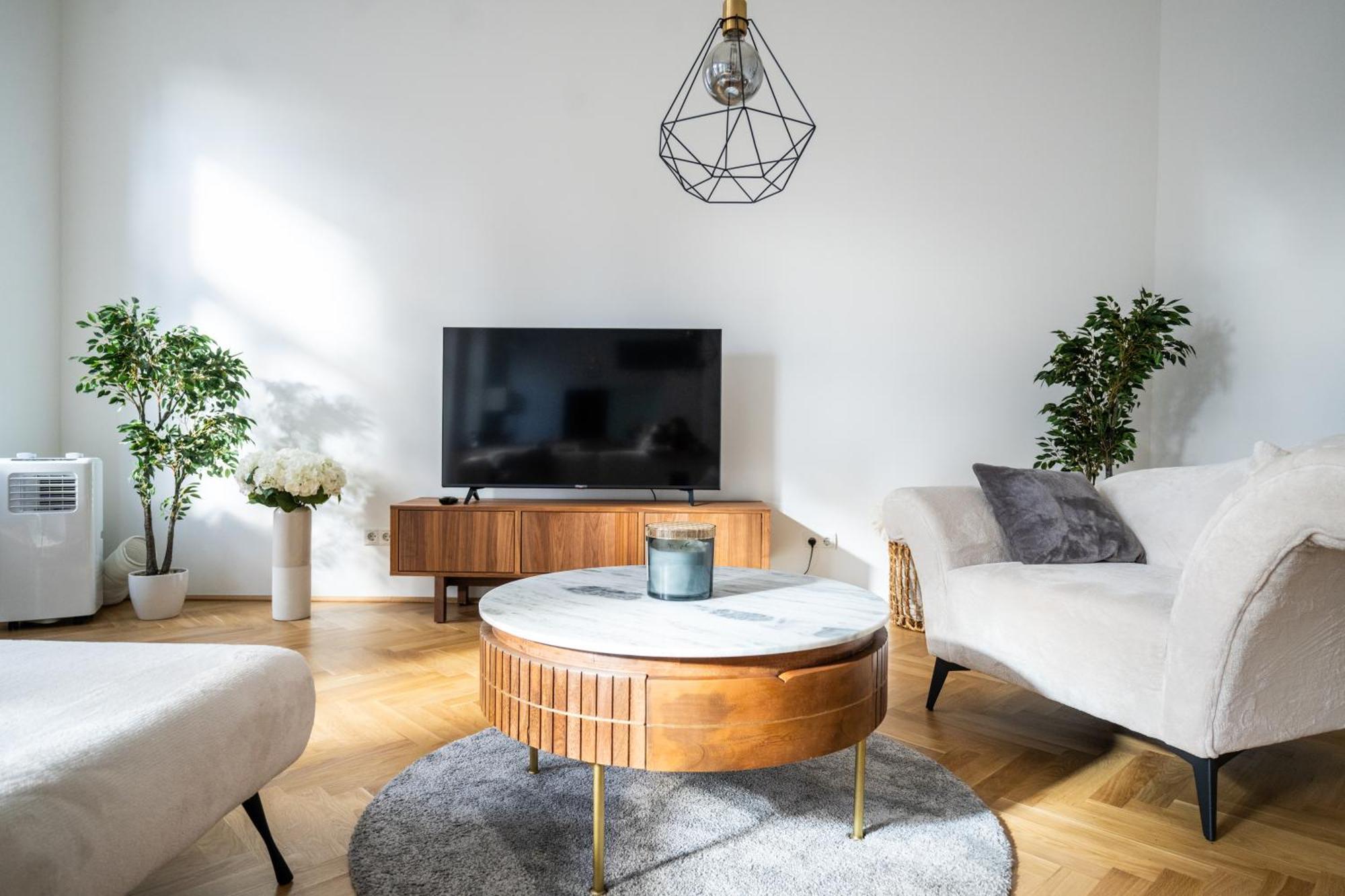4ty3 - Spacious In The Heart Of The 8th District Is Calling Appartement *